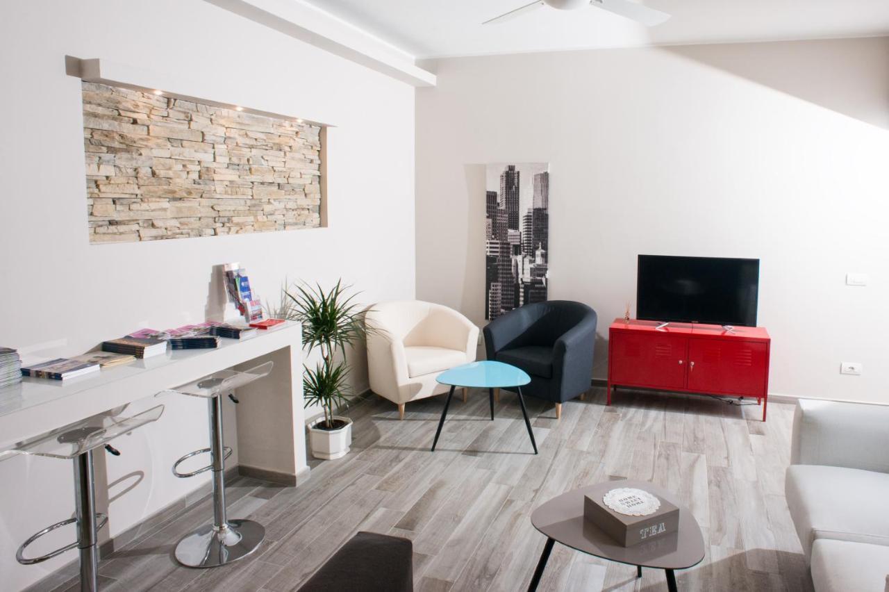 Orsini Family Deluxe Apartment By Mamo Флоренция Екстериор снимка